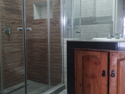 Construcción de baños nuevos en casa particular Iquique junio 2024
