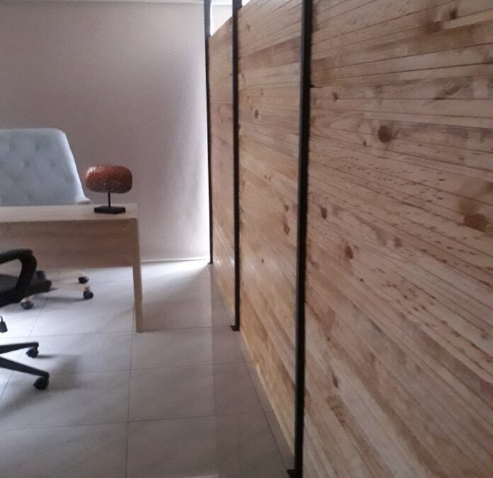 Oficinas y recepción centro médico y nutricional Devórate en Iquique 2023