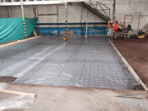 Construcción Radier hormigón e=20cm galpón 2025